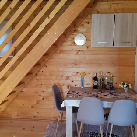 펜션 Brvnara N&n *