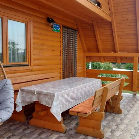 펜션 Brvnara N&n *