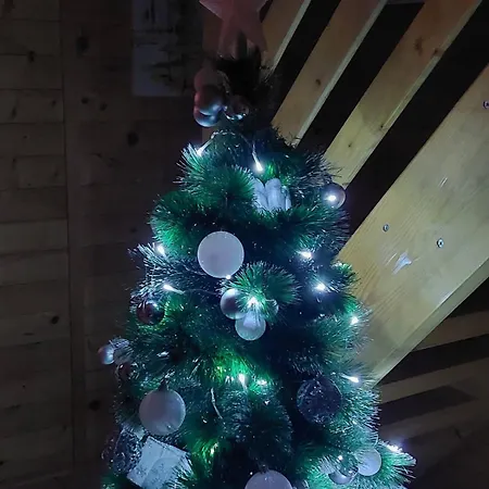 Brvnara N&n 펜션 락타치