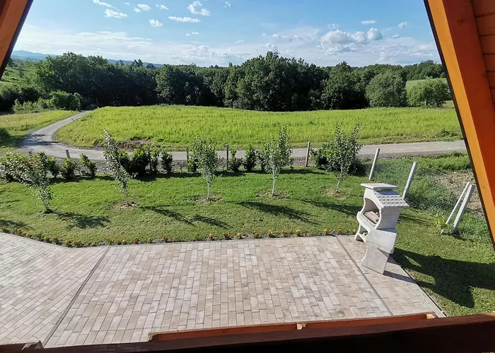 Brvnara N&n 펜션 *