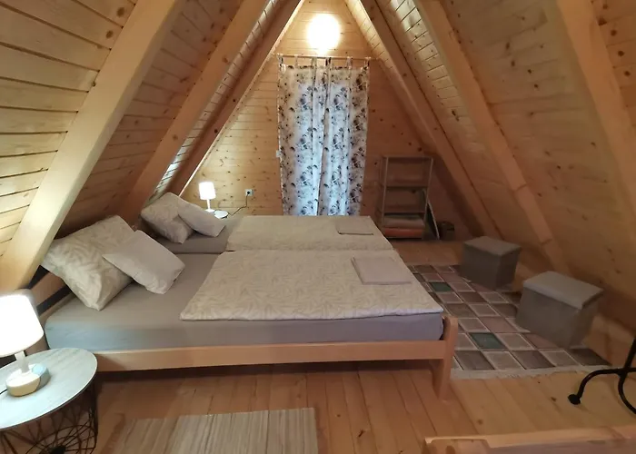 Brvnara N&n 펜션 *